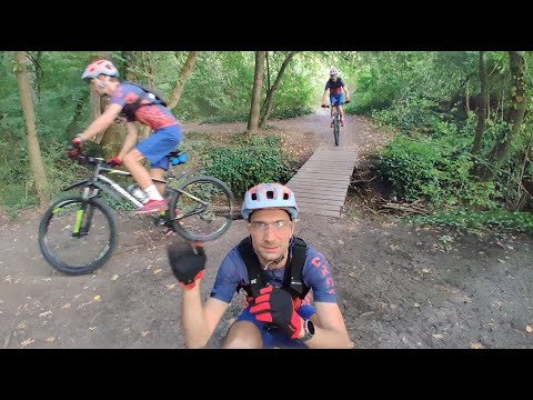 Pedalare in Padurea Verde - Ep 14 - Paved to Blue - Zig Zag