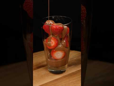 London style strawberry chocolate #shorts
