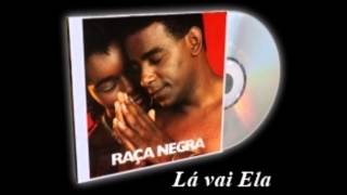 La Vai Ela Music Video