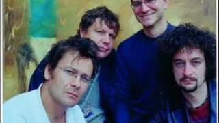 KIspál és a borz-A wc-n sírni