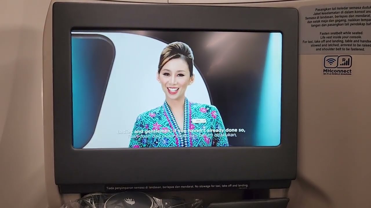 Malaysia Airlines Golden Business Class Lounge