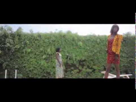 Christelle JOHNSON  "LOLA" rend hommage à toutes les femmes du monde.