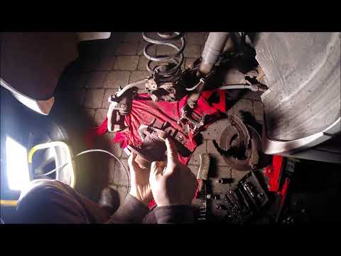 Opel Astra 2008 Rear Dust Cover Replacement