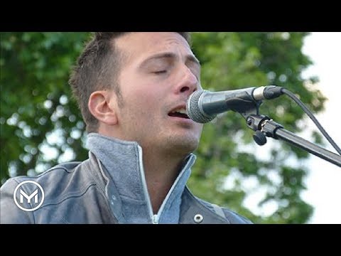 Backstreet Boys - I want it that way (cover by Yuri Menna) @ Eiffel Tower Paris