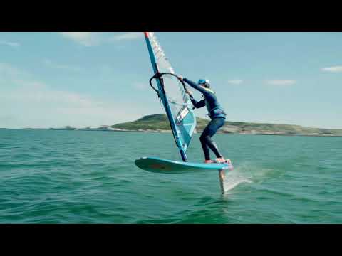 WindFoil Flight School- Gybing