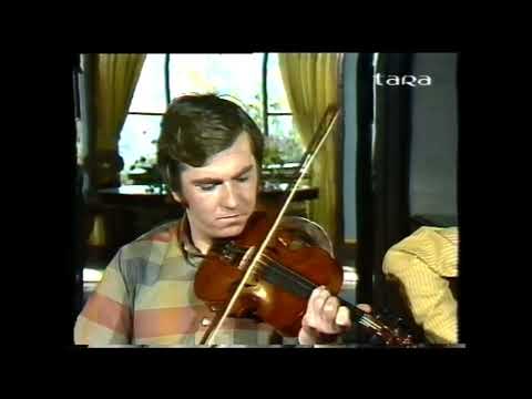 Noel Hill, Tiny Linanne, Daithi Sproule - Reels