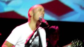 Simon Townshend - Roger Daltrey - Going Mobile - Glasgow - 6th July 2011