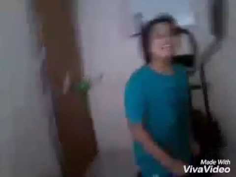 Pegadinha da porta explosiva