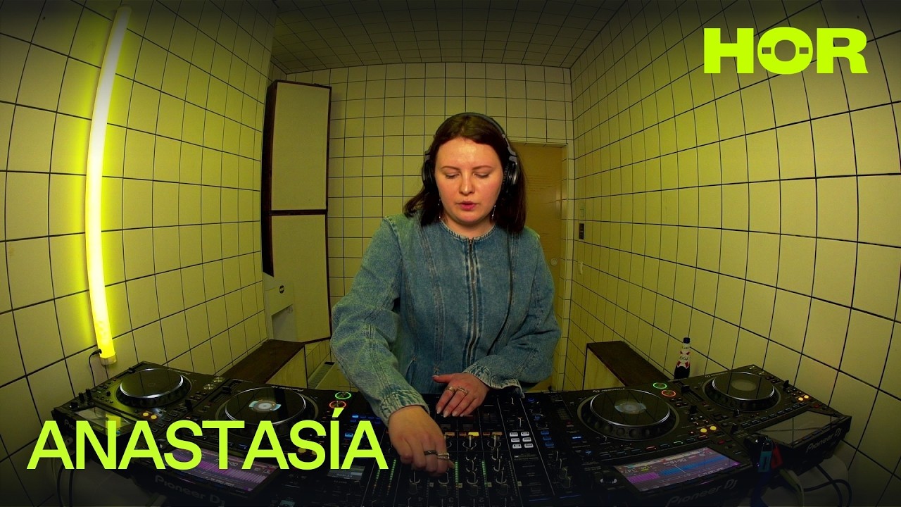 ANASTASÍA - HÖR