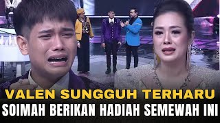 Download lagu THE MOMENT SOIMAH GIVES THIS LUXURIOUS GIFT TO VALEN PAMEKASAN | D'ACADEMY 7 TOP 8 INDOSIAR mp3 Download lagu THE MOMENT SOIMAH GIVES THIS LUXURIOUS GIFT TO VALEN PAMEKASAN | D'ACADEMY 7 TOP 8 INDOSIAR mp3