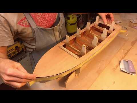 Building the RC 650 speed boat