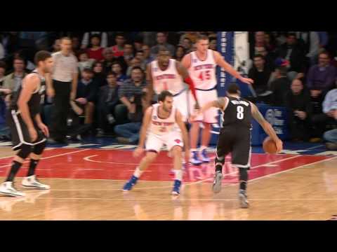 Deron Williams Dazzles Calderon with His Handles