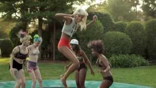 Willow Smith   Summer Fling Official Music Video)