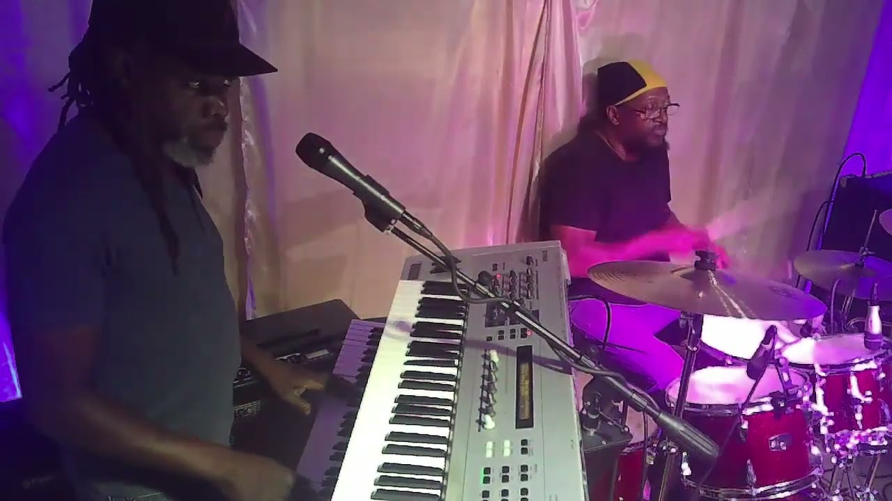 Promotional video thumbnail 2 for Ifrolix Band