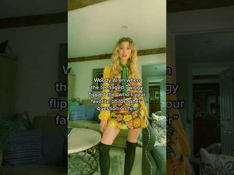 She was so real for that #1960s #60s #vintagestyle #vintagefashion #twiggy #woodyallen