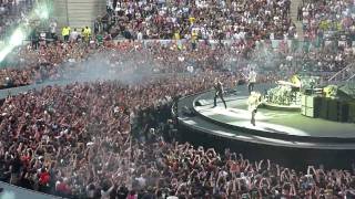 U2 Intro &amp; Breathe, Paris 2009-07-11