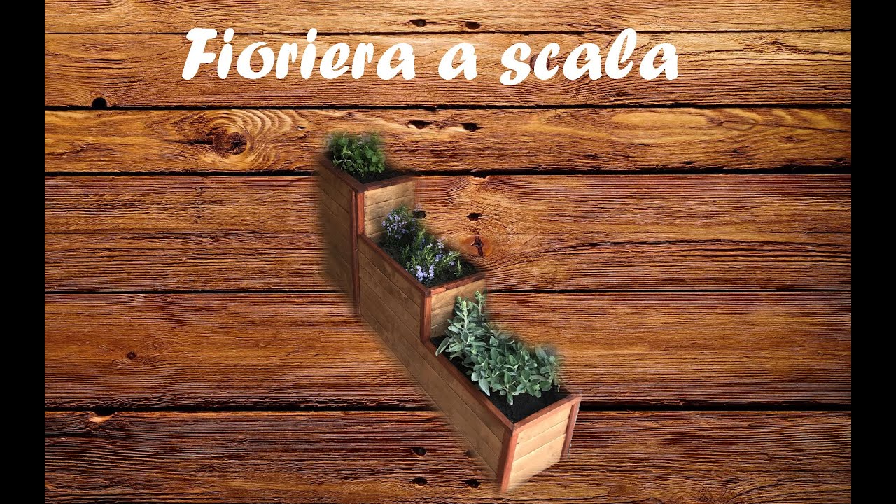 Fioriera a scala con piante aromatiche. FAI DA TE. Wooden vase with aromatic herbs