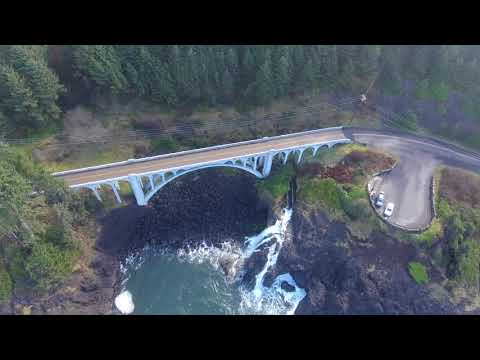 Oregon Coast Rocky Creek Bridge Depoe Bay / Drone View
