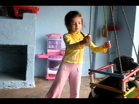 Michael Jackson andando de balanço...