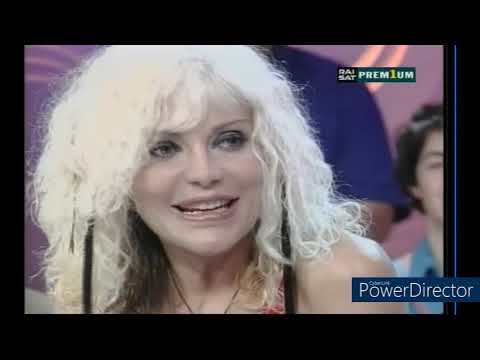 Donatella Rettore a "Cocktail amore 2" (Amanda Lear)