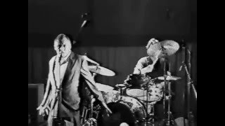 DR  FEELGOOD  live @ NEUFCHATEAU