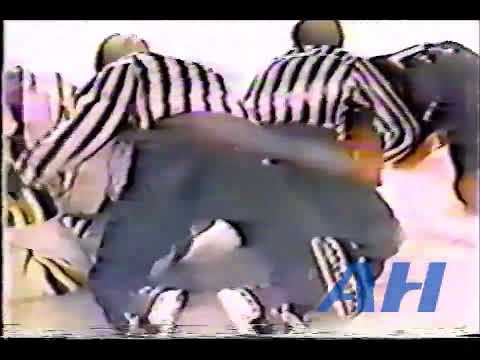 NHL Oct. 31, 1984 Adam Creighton,BUF v Rich Sutter,PHI Buffalo Sabres Philadelphia Flyers