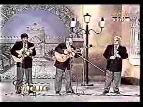 TRIO LOS CHAMAS - QUE IMPORTA