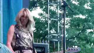 Sonic Youth She Is Not Alone Live in New York City. Battery Park. 07/04/2008