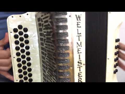 En venta Acordeón Weltmeister alemán en tono de Sol
