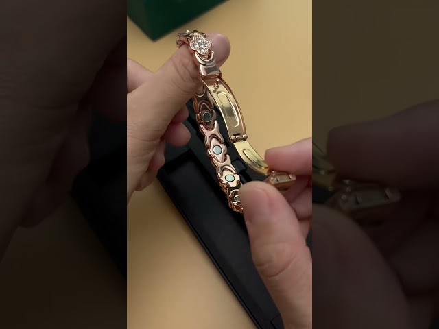 Vídeo relacionado con Anillos Magnéticos de Cobre Puro Ajustables Imanes Sólidos para Mujeres y Hombres de Dedo - Regalo para Madre, Esposa, Hija, Día de la Mujer