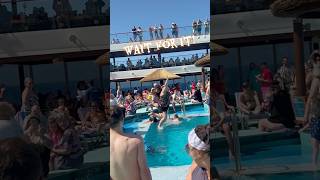 Reasons to cruise 1 out of a million. You never know what your fellow guests will do.  #cruiselife