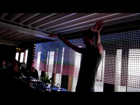 Menno Solo 18-06-2011 plays Menno de Jong - Turtle Paradise