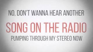 Sleeping With Sirens - We like it loud - Lyric video.