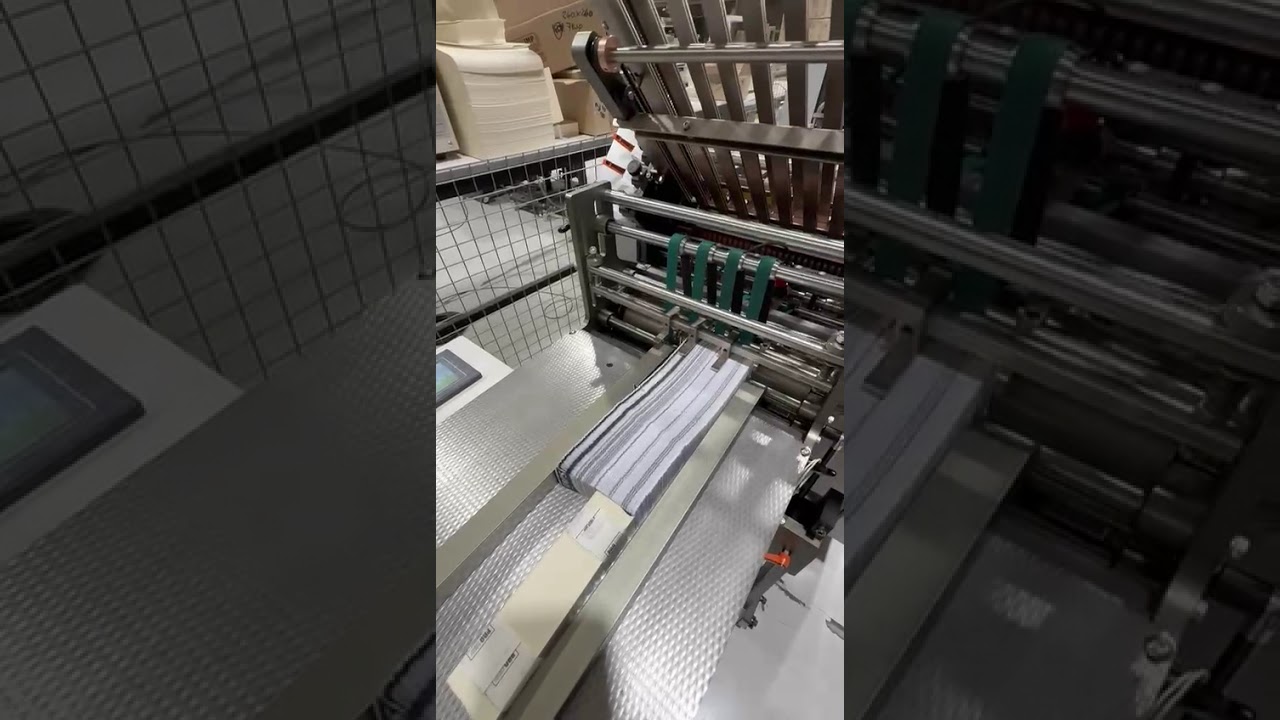 T490 Folder: Mastering High-Speed Small-Format Folding in South America!#bucklefolder #folder