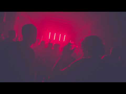 Michael Woods feat. Andrea Martin - Sleep (No Mana Remix)