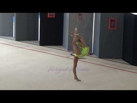 Arina VOLOSOVA massues - 2022 Revue d'effectifs à Thiais (novembre)