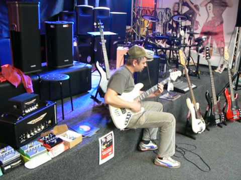 Martin Ivan bass workshop Brno 2014 Ashdown amp