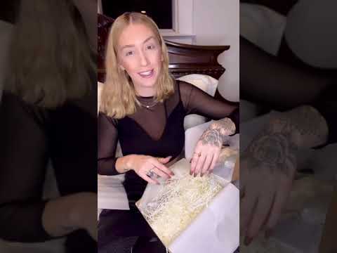 SANDALWOOD LUXURY SCENTED CANDLE #aromatherapy #candle #business #safispa