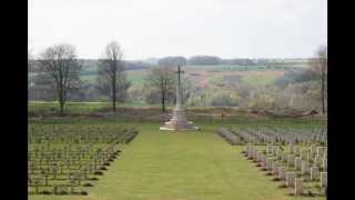 preview picture of video 'Drive to WW1 Thiepval Memorial'