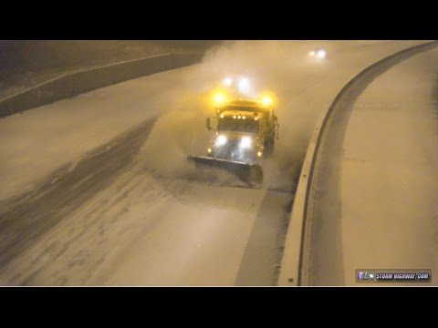 Early morning snow in St. Louis - January 5, 2017