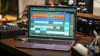 Arranging and Mixing House Music // Finishing That Track I Made With My Whole Studio