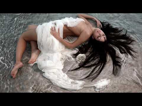 Tritonal feat. Cristina Soto - Kiss Me Here ( Original Mix )