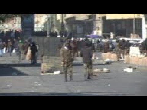 Police use tear gas at Baghdad anti-gov protest