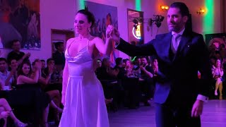 Violetas (Castillo) Jeannette Erazú y Leandro Capparelli. Pipi Cucu Milonga por Juani Braida 22ene24