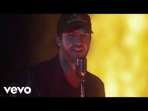 Luke Bryan - That's My Kind Of Night (Official Music Video)