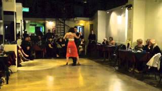 Laura Legazcue y Javier Diaz en Porteño y Bailarin. 3