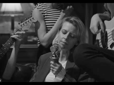 Sofa Session - TALL (live)