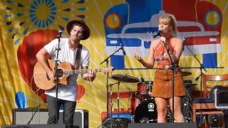 Jess &amp; Matt sings The Horses. Australia Day 2016 (fancam)