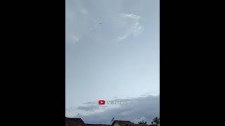 Download lagu Layangan Putus Kenak Siapa? #Shorts mp3