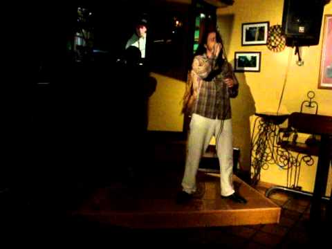 Mira hacia arriba Ras Jahloy Ft Black Roii (BluntVibration a la produccion)